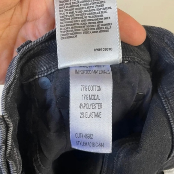 Agolde Sophie High Rise Skinny Crop Temple Washed Black Distressed Jeans - Picture 11 of 11